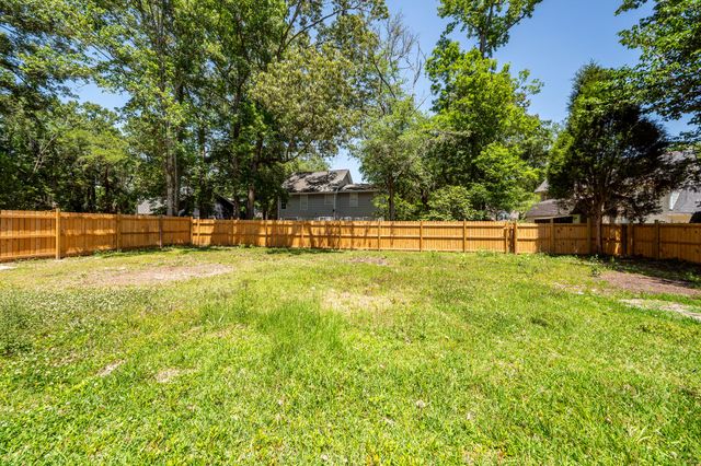 8330 Longridge Road, North Charleston, SC 29418