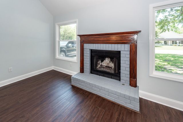 8330 Longridge Road, North Charleston, SC 29418