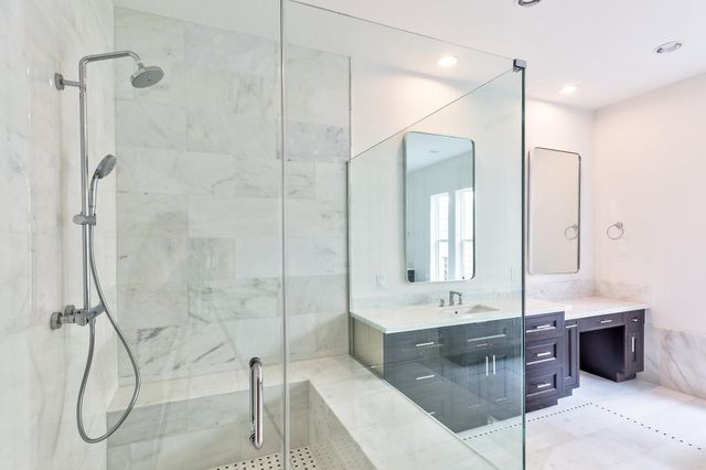 1004 Lamelia Lane, Houston, TX 77008