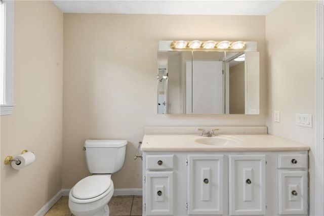 32 Briarwood Road, Lincoln, RI 02865