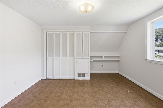 32 Briarwood Road, Lincoln, RI 02865