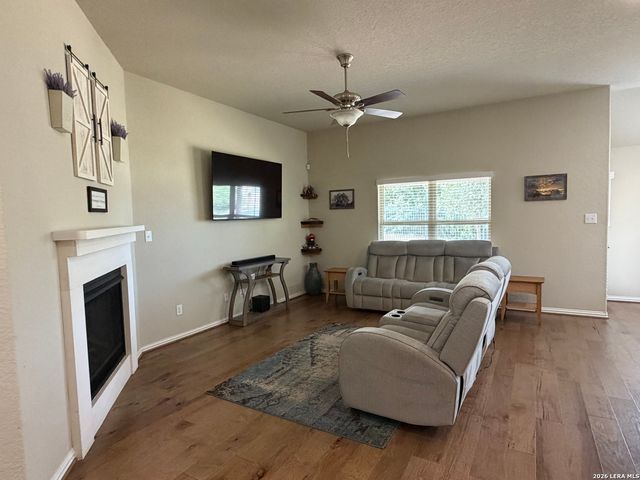 27915 LOKAYA FLS, Boerne, TX 78015