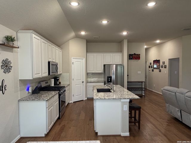 27915 LOKAYA FLS, Boerne, TX 78015