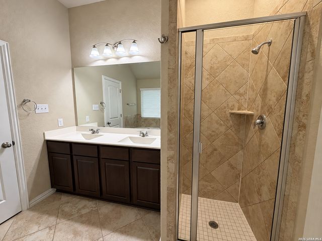 27915 LOKAYA FLS, Boerne, TX 78015