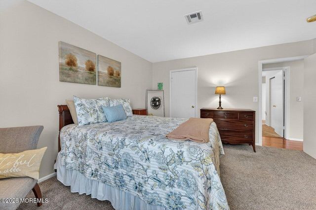 569 Winterberry Boulevard, Jackson, NJ 08527