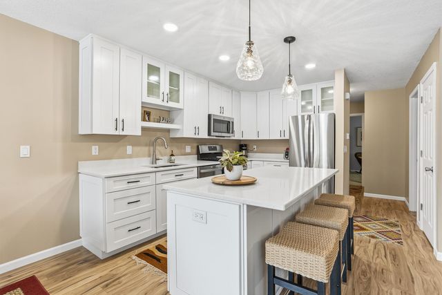 1684 Covington Lane, Eagan, MN 55122