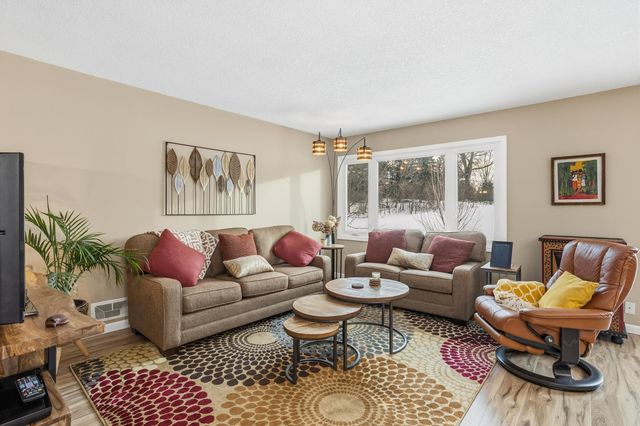 1684 Covington Lane, Eagan, MN 55122