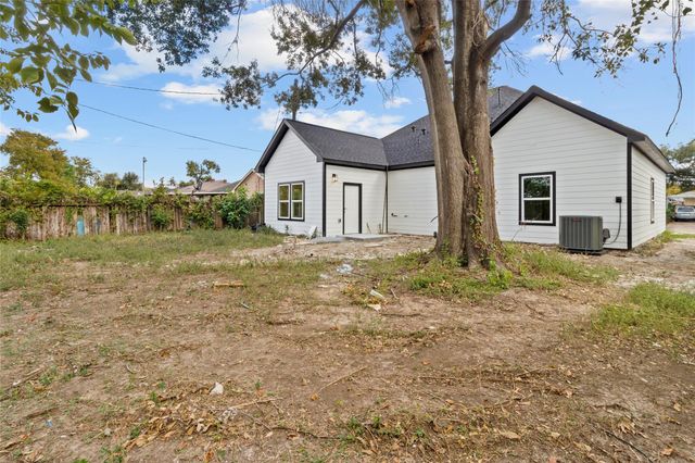 12011 Coulson Cir, Houston, TX 77015