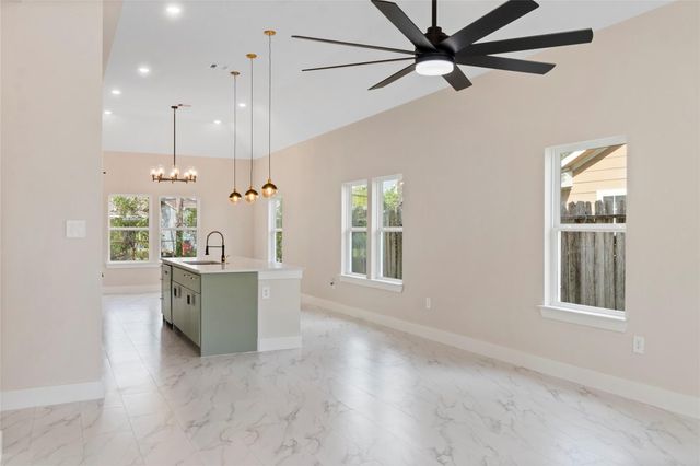 12011 Coulson Cir, Houston, TX 77015