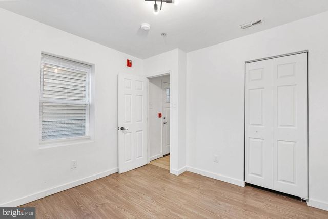 2017 W OXFORD ST, Philadelphia, PA 19121