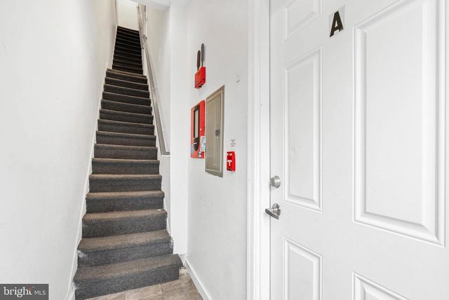 2017 W OXFORD ST, Philadelphia, PA 19121