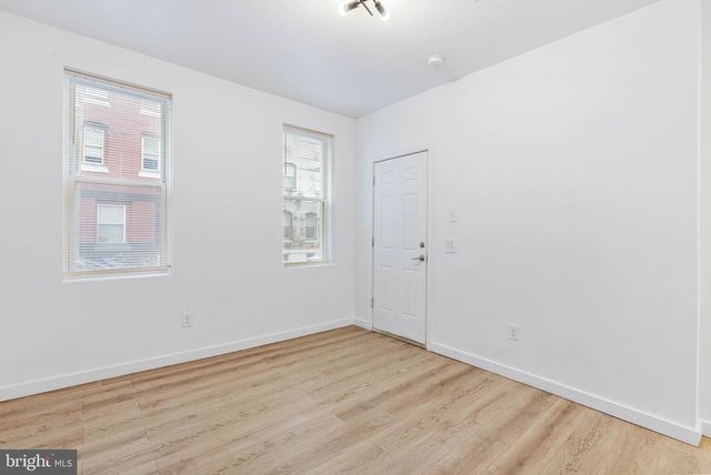 2017 W OXFORD ST, Philadelphia, PA 19121