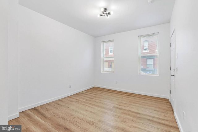 2017 W OXFORD ST, Philadelphia, PA 19121