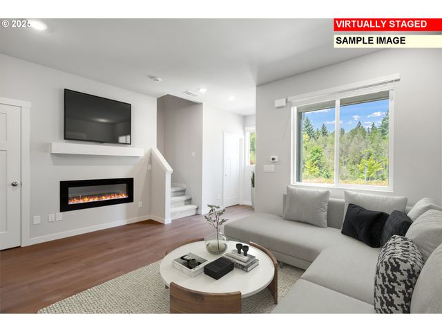 7280 Se BUTTERNUT CREEK Pkwy, Hillsboro, OR 97123