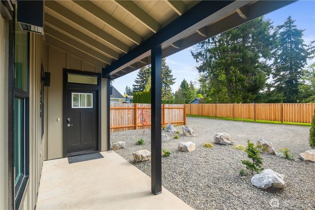 2907 Cedarwood Avenue, Bellingham, WA 98225
