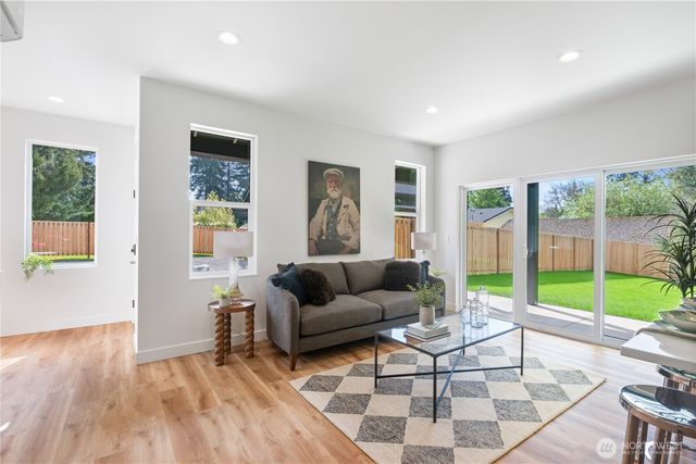 2907 Cedarwood Avenue, Bellingham, WA 98225