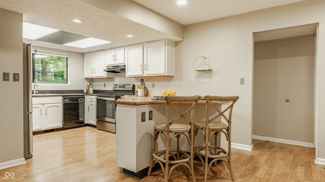 4965 Hawthorne Way, Avon, IN 46123