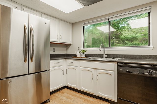 4965 Hawthorne Way, Avon, IN 46123