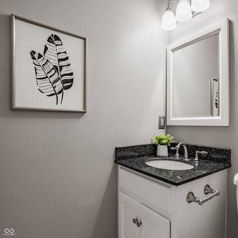 4965 Hawthorne Way, Avon, IN 46123