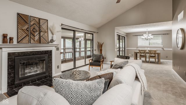 4965 Hawthorne Way, Avon, IN 46123