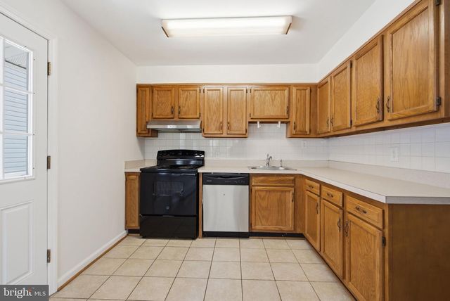 5104 ROANOKE PL, College Park, MD 20740