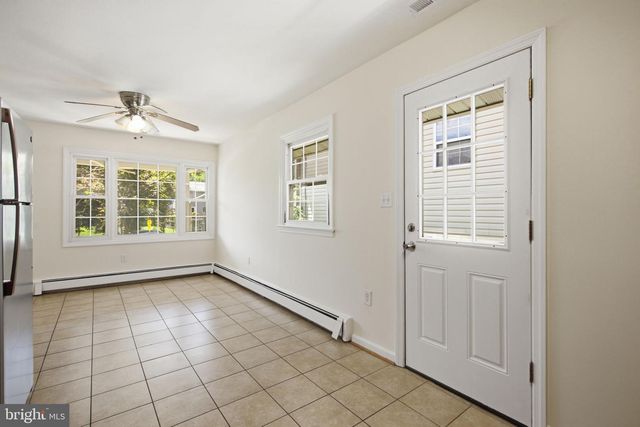 5104 ROANOKE PL, College Park, MD 20740