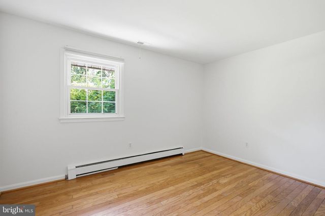 5104 ROANOKE PL, College Park, MD 20740