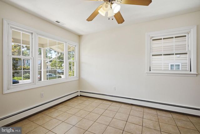 5104 ROANOKE PL, College Park, MD 20740