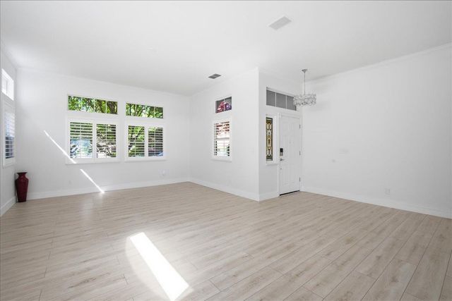 4559 Windsong St, Sacramento, CA 95834