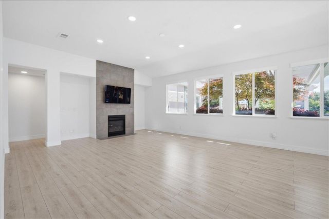 4559 Windsong St, Sacramento, CA 95834