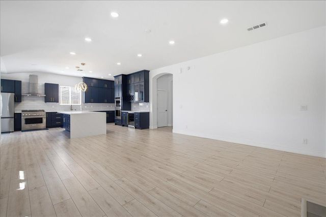 4559 Windsong St, Sacramento, CA 95834