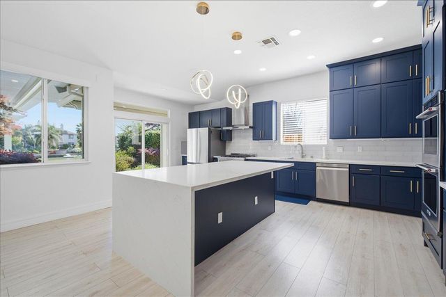 4559 Windsong St, Sacramento, CA 95834