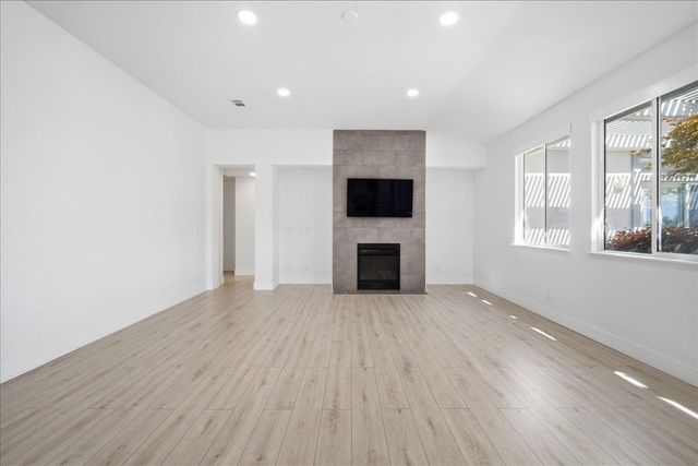 4559 Windsong St, Sacramento, CA 95834