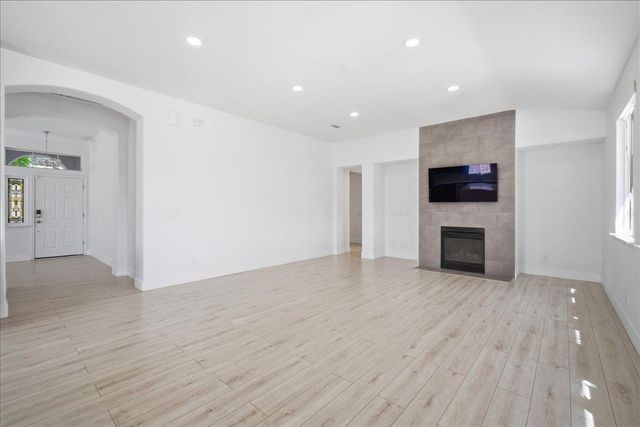 4559 Windsong St, Sacramento, CA 95834