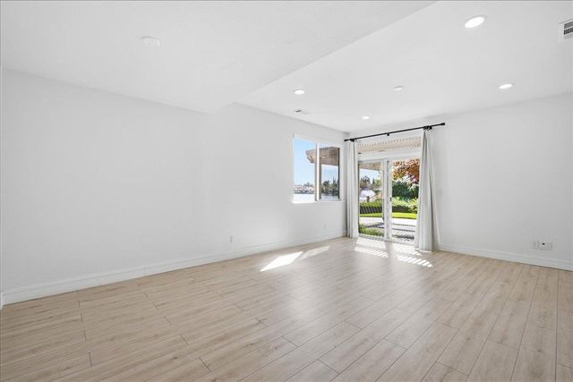 4559 Windsong St, Sacramento, CA 95834