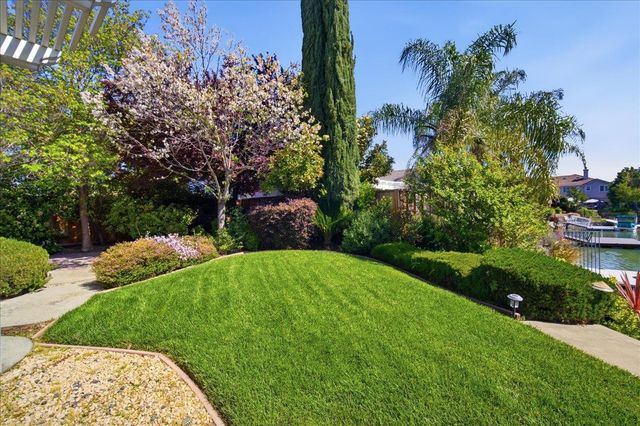 4559 Windsong St, Sacramento, CA 95834