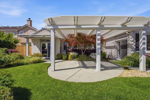 4559 Windsong St, Sacramento, CA 95834