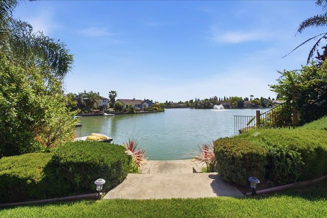 4559 Windsong St, Sacramento, CA 95834