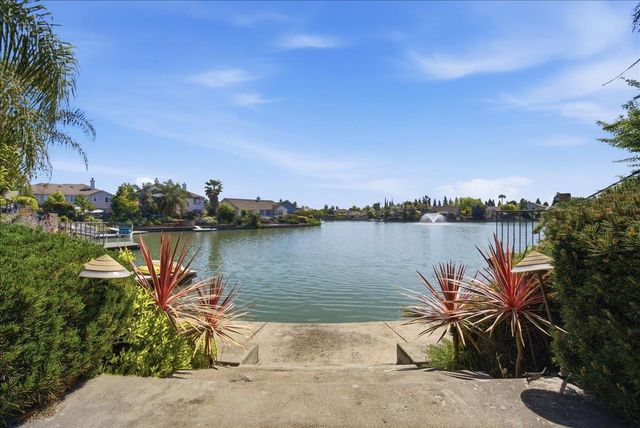 4559 Windsong St, Sacramento, CA 95834