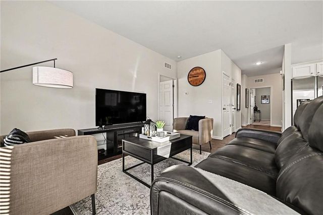 7735 NW 124th Street, Kansas City, MO 64163