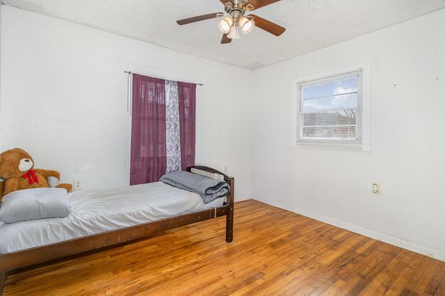 2054 Lakeview Drive, Fort Wright, KY 41017