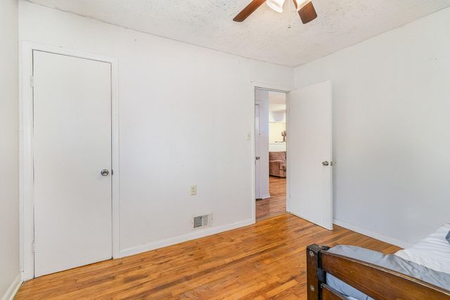 2054 Lakeview Drive, Fort Wright, KY 41017