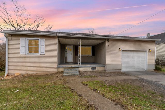 2054 Lakeview Drive, Fort Wright, KY 41017