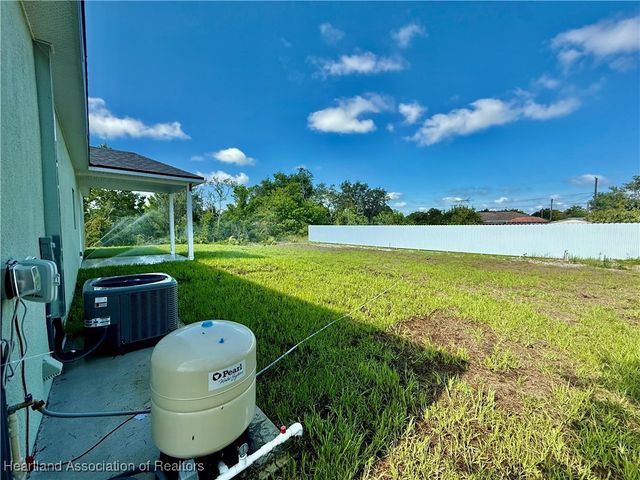 350 Hallmark Avenue, Lake Placid, FL 33852