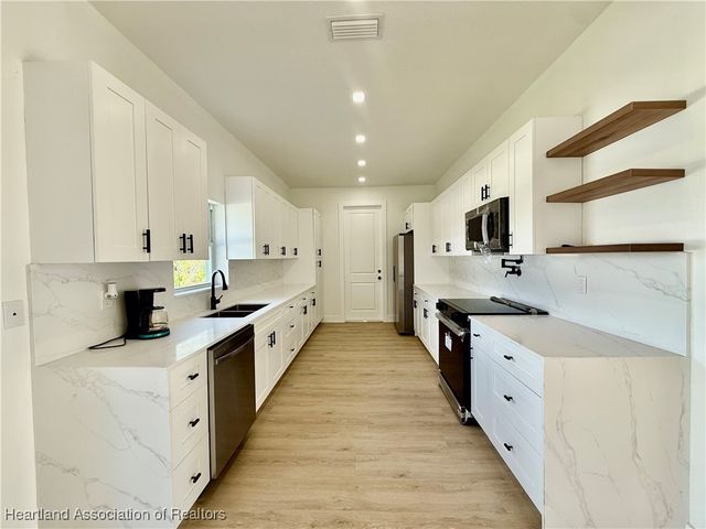 350 Hallmark Avenue, Lake Placid, FL 33852