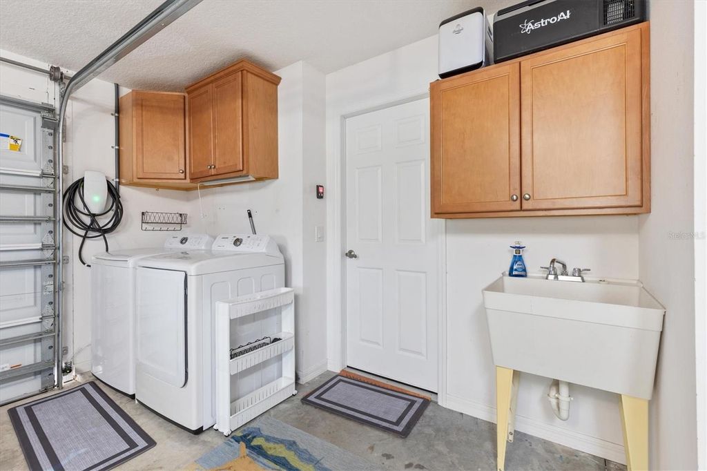 Image 25 of property listing at 1103 BECKER AVENUE, The Villages, FL 32163