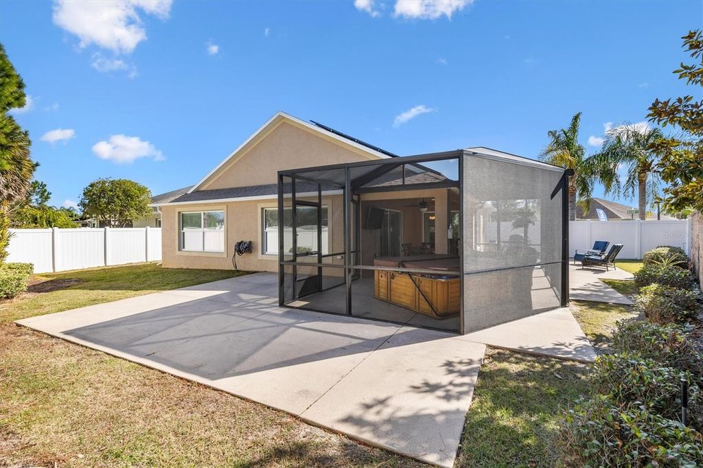 Image 30 of property listing at 1103 BECKER AVENUE, The Villages, FL 32163