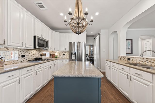 930 Burchton Drive, Sugar Land, TX 77479