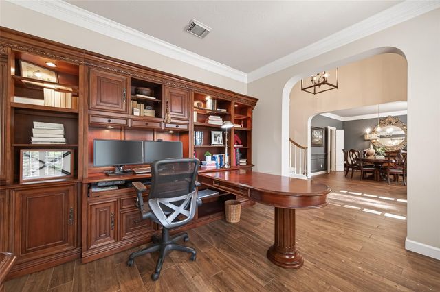 930 Burchton Drive, Sugar Land, TX 77479