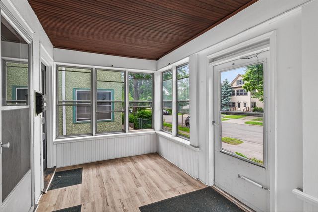 1034 14th Avenue SE, Minneapolis, MN 55414